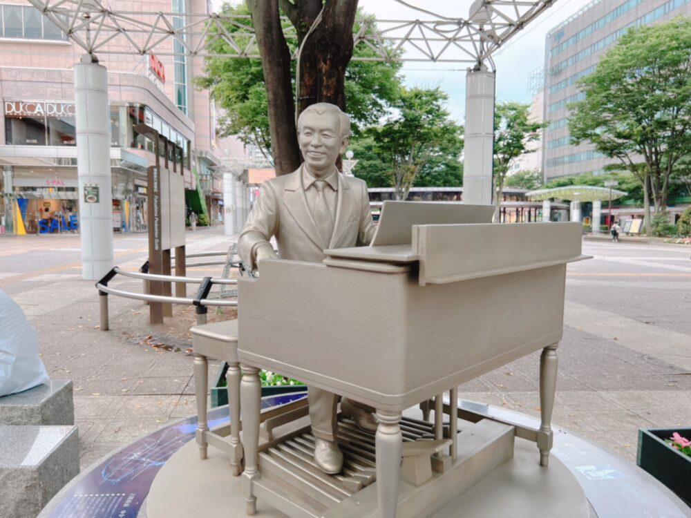 福島駅東口の様子